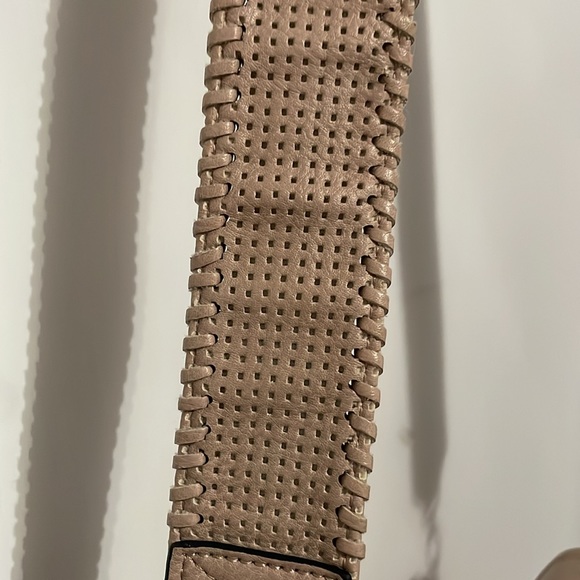 Steve Madden Crossbody Bag w/Woven Detail - Picture 2 of 8